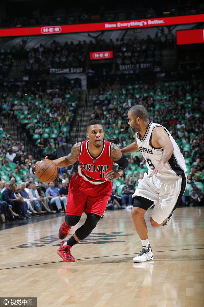 爱游戏体育-包含马刺横扫广东队，利拉德刷新纪录的词条