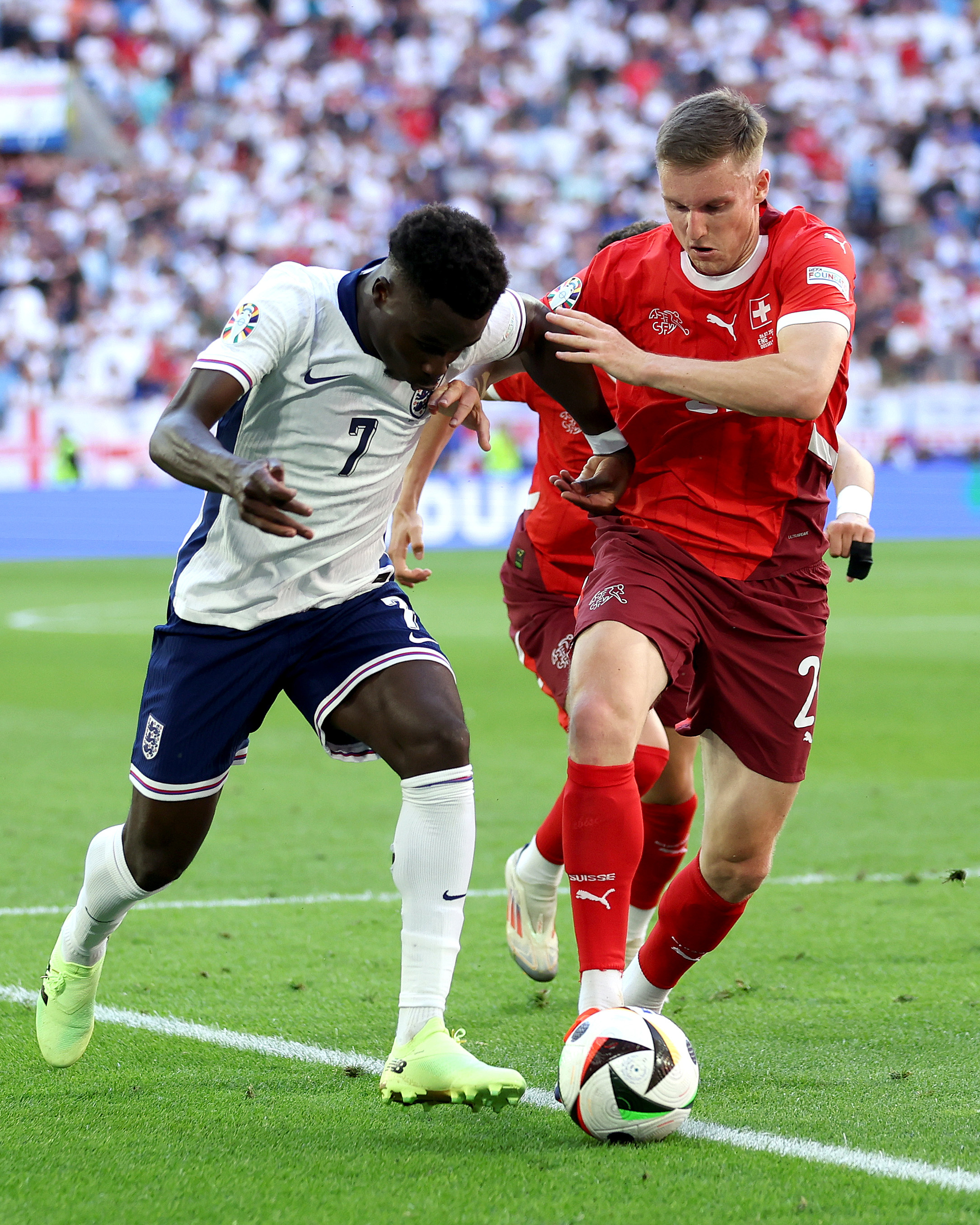 蒙特卡洛大师赛险胜拉沃尔杯,梅德韦杰夫带队取胜 蒙特卡洛大师赛险胜拉沃尔杯,梅德韦杰夫带队取胜