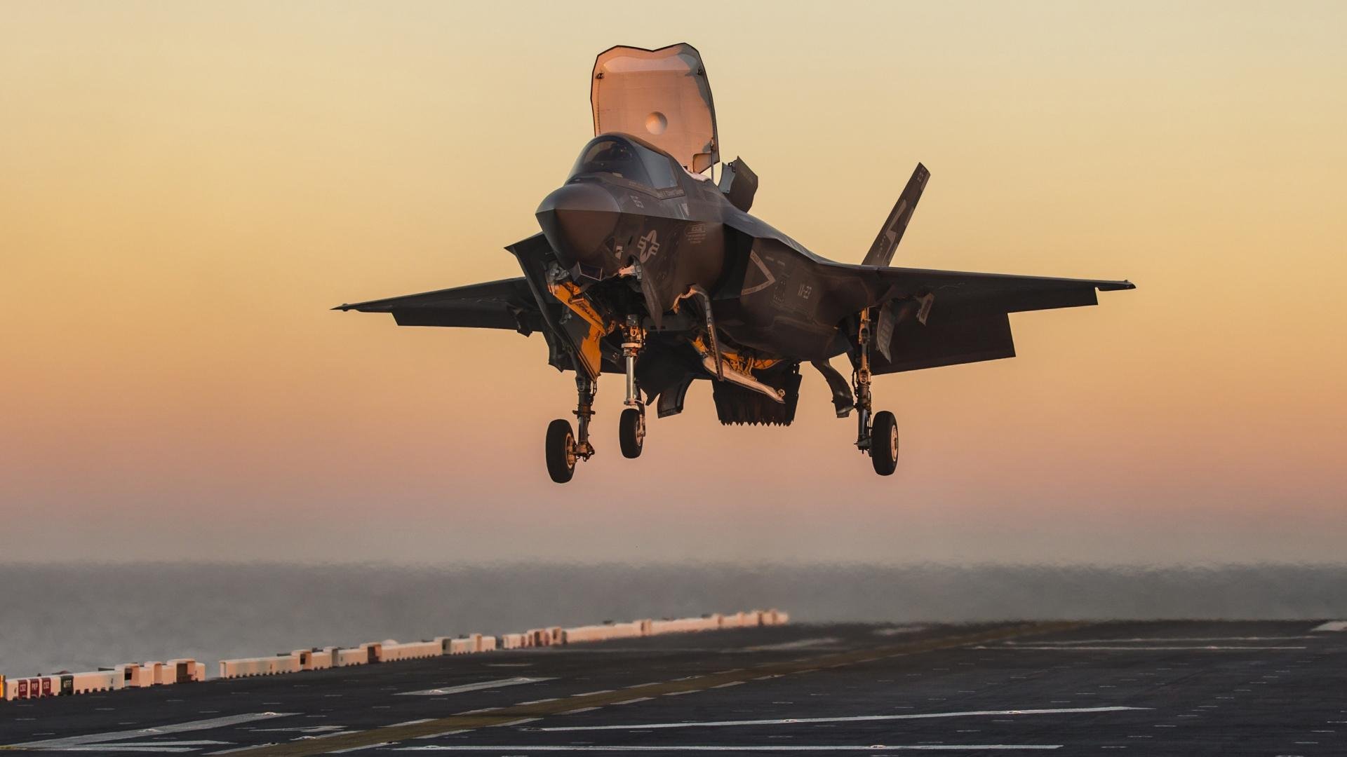 厄德高一战封神！加拿大队碾压秘鲁，关键先生导演3-0完胜