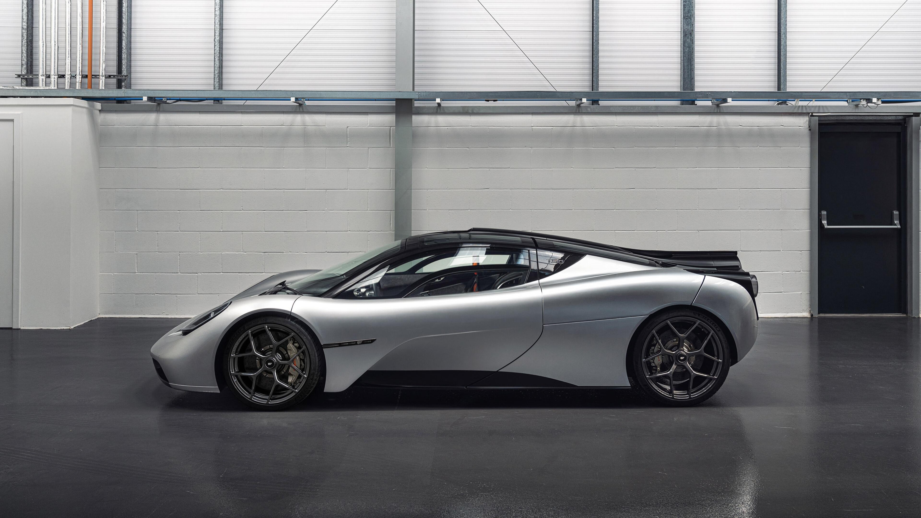 西决生死战之夜,克瓦拉茨赫利亚,冰与火的月下舞者