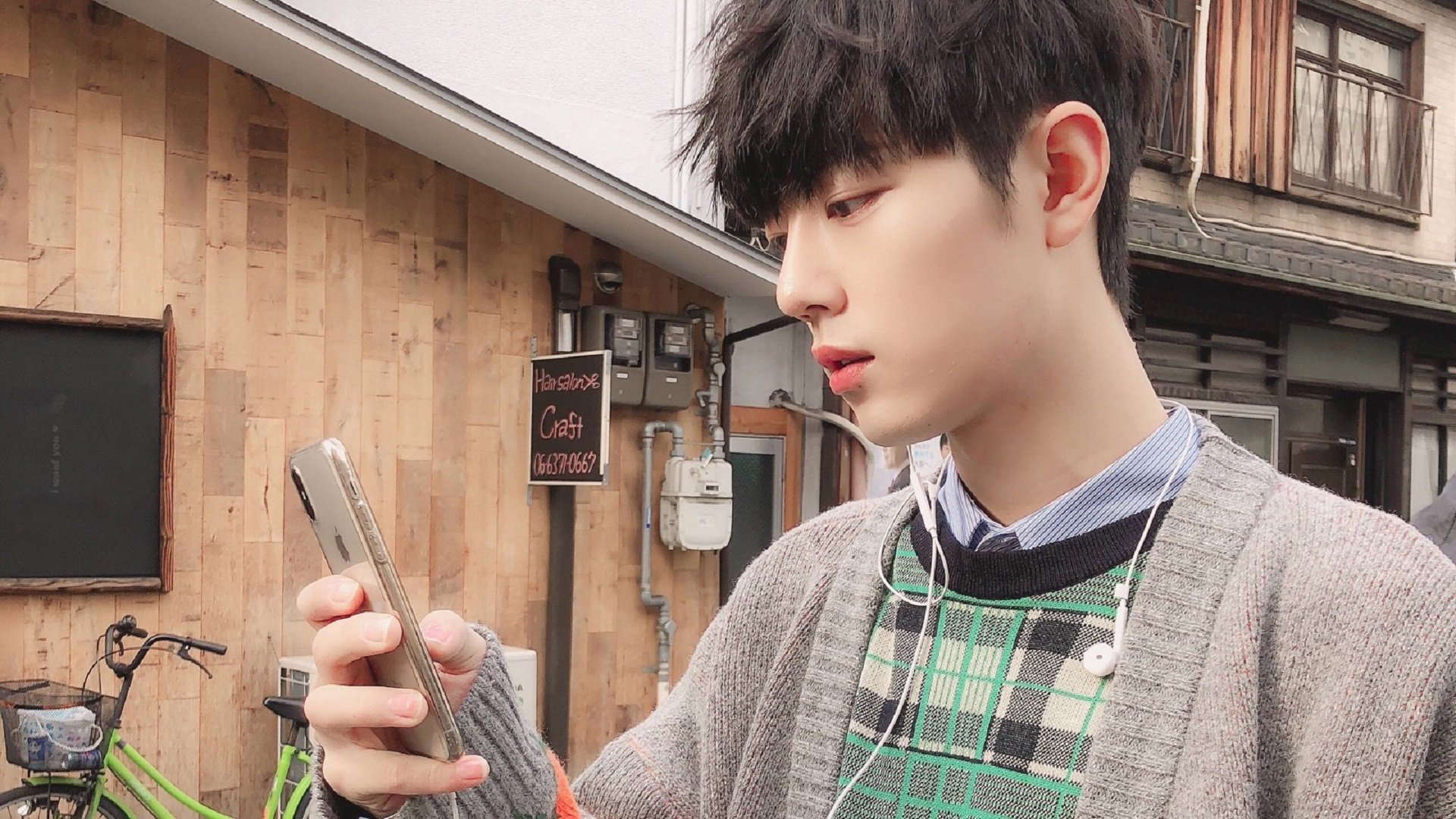 铁幕下的变奏曲，字母哥如何在76人的封锁中化身关键先生