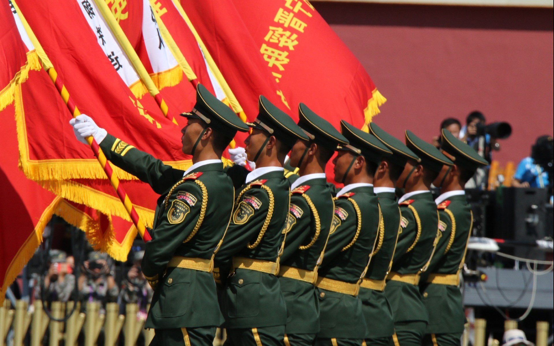 九十分钟的北欧神话，布罗佐维奇导演绝杀，挪威把美国梦钉在2026的落日里